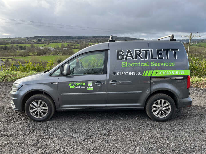Vehicle Graphics | R&H Signs